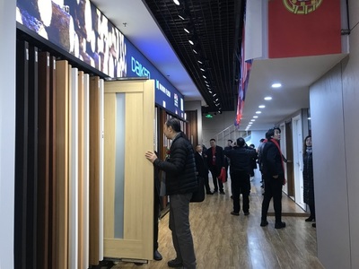 亞美利加甘肅運(yùn)營(yíng)中心 蘭海商貿(mào)城盛大開業(yè)